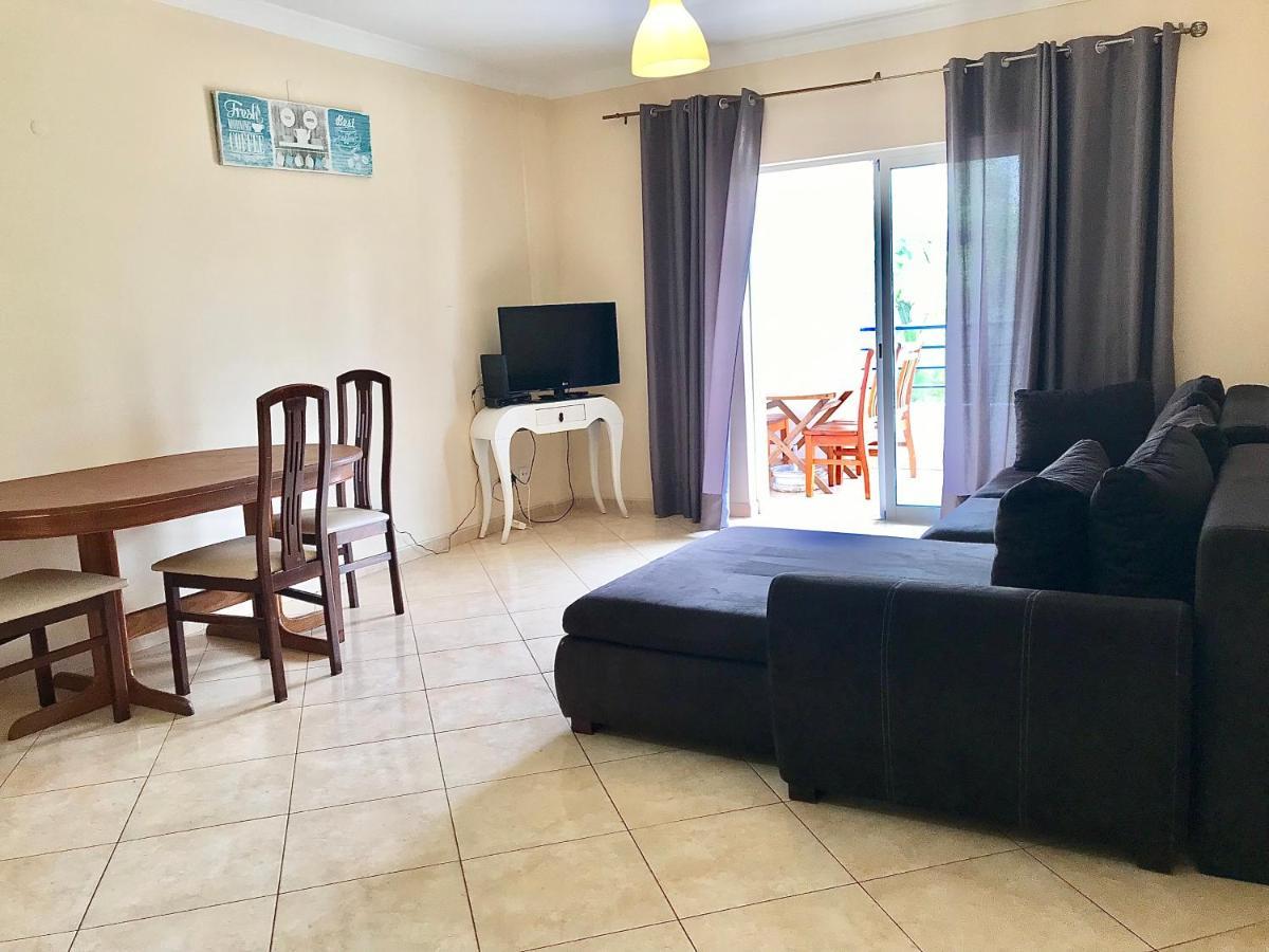 Rei Apartment Quarteira Bagian luar foto
